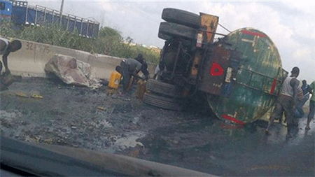 el camión cisterna accidentado